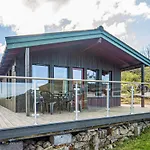 5 Person In Lyngdal *