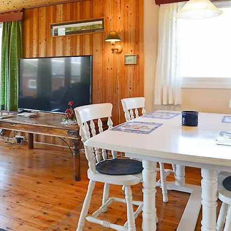 Дом отдыха 5 Person In Lyngdal