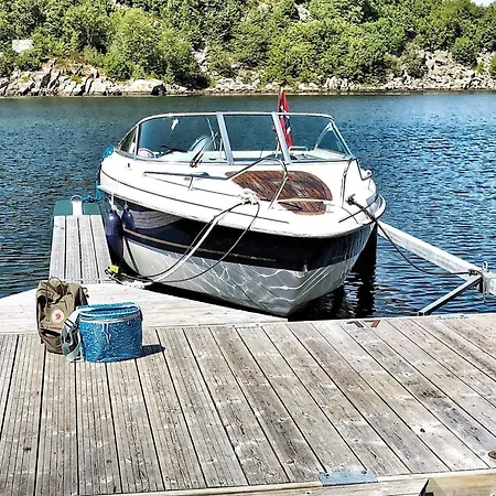 5 Person In Lyngdal Дом отдыха