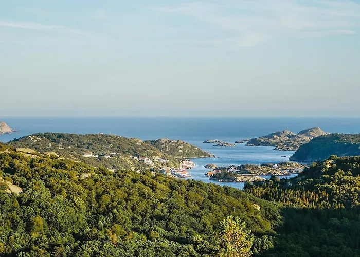 5 Person In Lyngdal-by Traum *