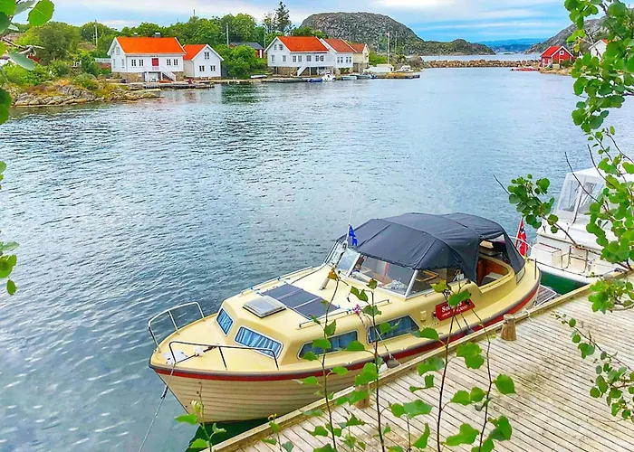 5 Person In Lyngdal-by Traum 度假居 *